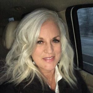 Meet your Posher, Connie